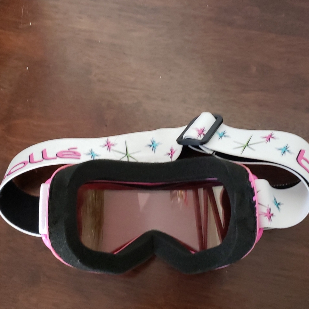 Goggle - Picture 2 of 3